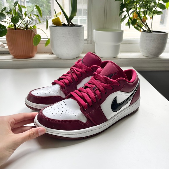 Air Jordan 1 Low - Noble Red - Picture 5 of 9